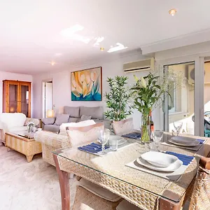 https://apartamento-frente-al-mar-con-increibles-piscinas.1costadelsol.com